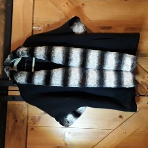 Luxe by Irma Sweater with Faux Fur Collar and Faux Fur Trim On Sleeve Size 2X